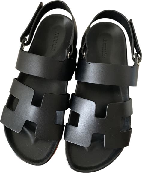 Hermès Takara Leather Sandals .